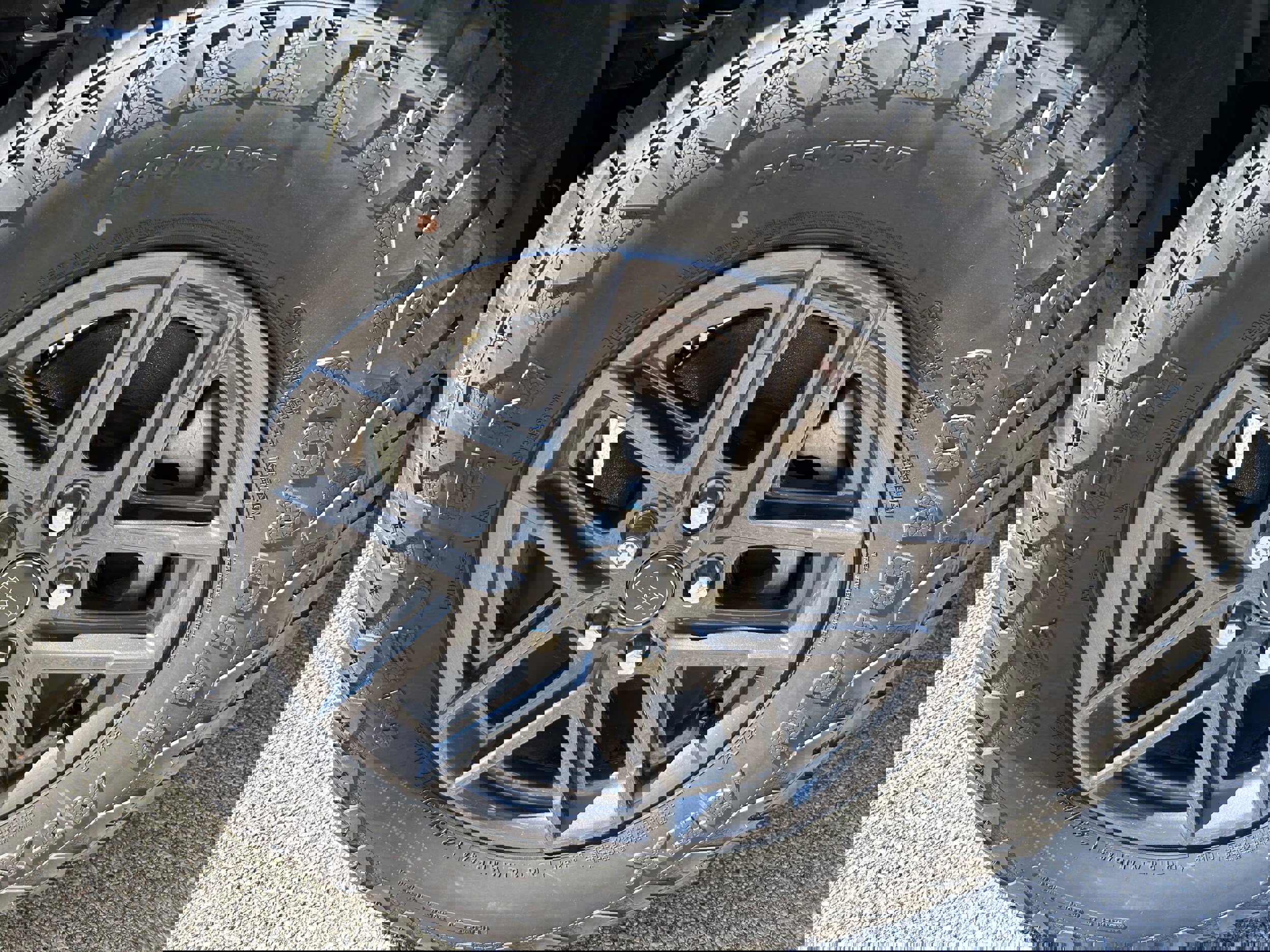 Used 2024 Jeep Wrangler Sport S image 6