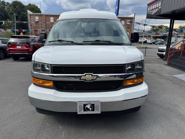 Used 2022 Chevrolet Express 2500 w/ Enhanced Convenience Package image 3