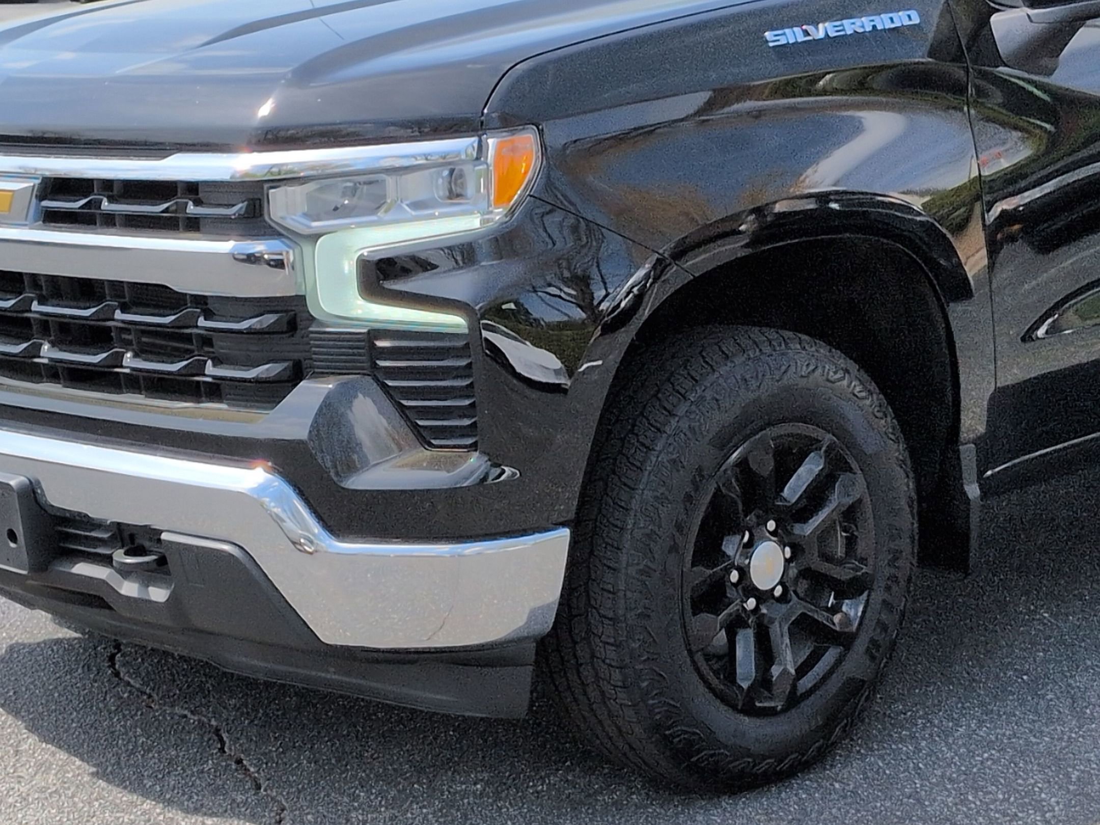 Used 2022 Chevrolet Silverado 1500 LT image 6