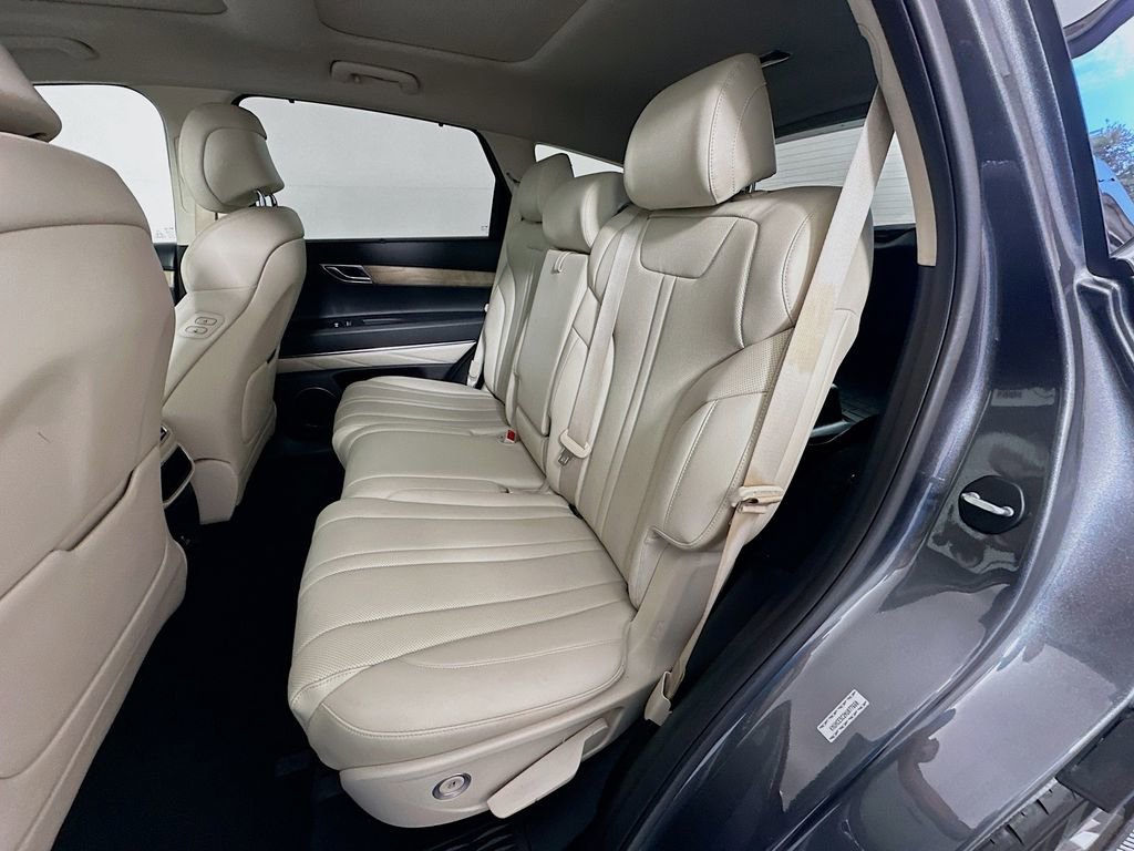 Used 2022 Genesis GV80 3.5T image 25