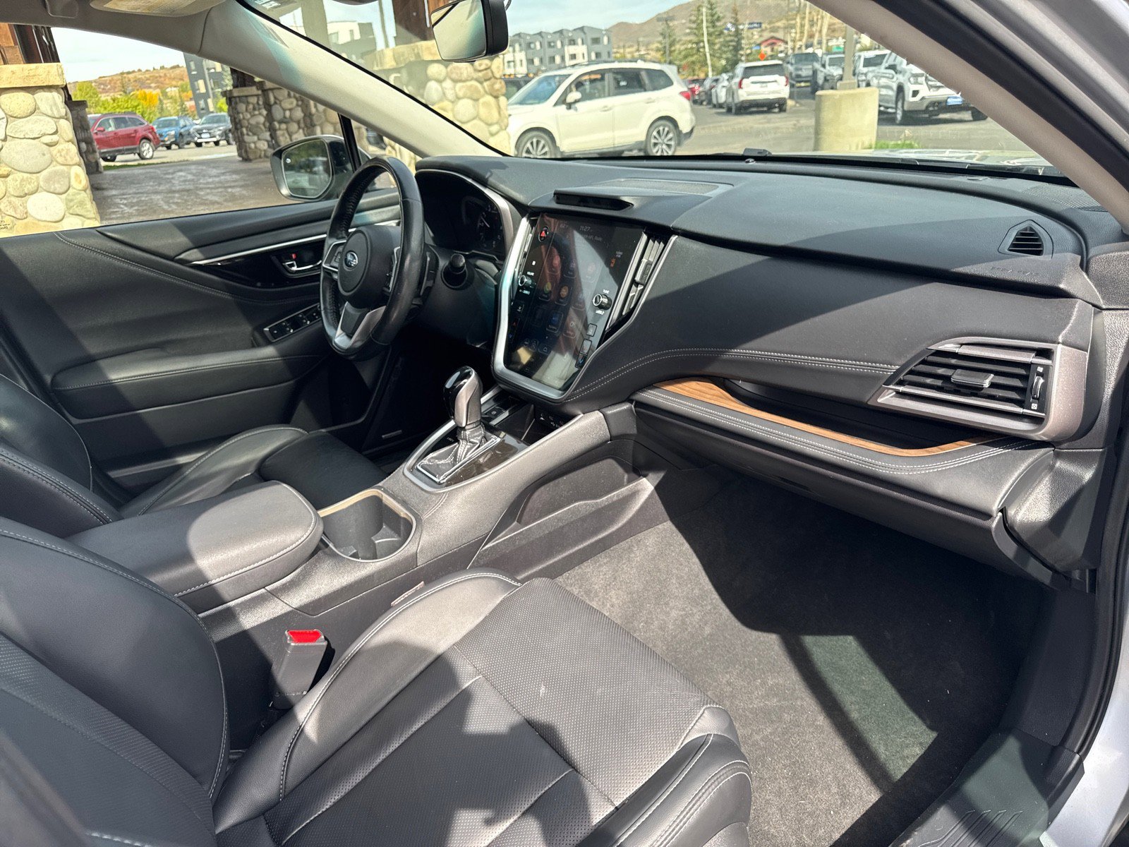 Used 2022 Subaru Outback Limited image 36