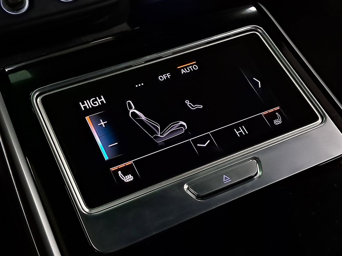 Used 2021 Audi A8 L 4.0T w/ Executive Plus Package image 62
