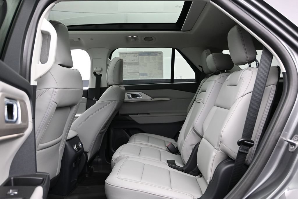 New 2026 Ford Explorer Active w/ Active Comfort Package AWD/4WD image 26