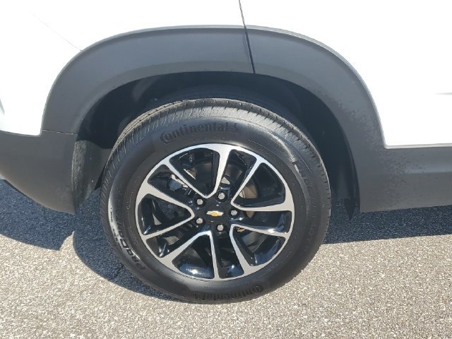 Used 2026 Chevrolet TrailBlazer LT AWD/4WD image 5