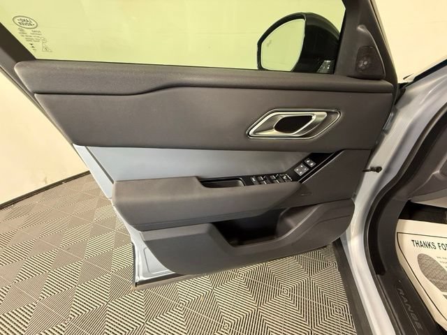 Certified 2025 Land Rover Range Rover Velar S AWD/4WD image 13