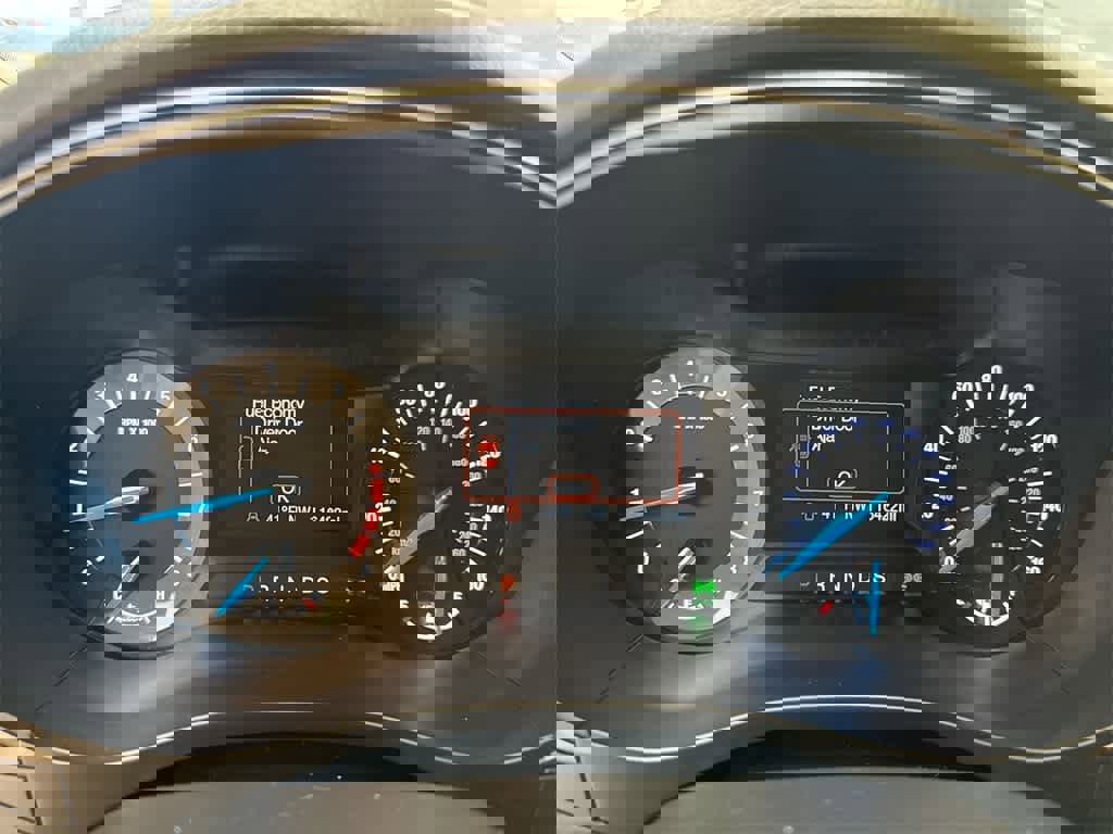 Used 2017 Ford Fusion SE image 33