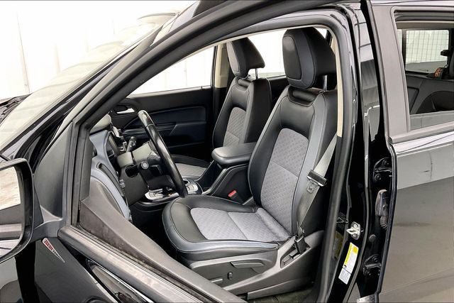 Used 2017 Chevrolet Colorado Z71 AWD/4WD image 8