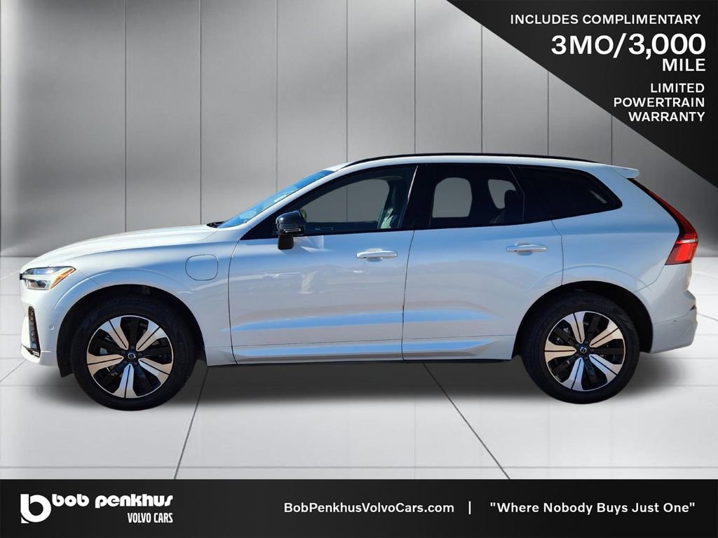 Used 2023 Volvo XC60 T8 Plus AWD/4WD image 29