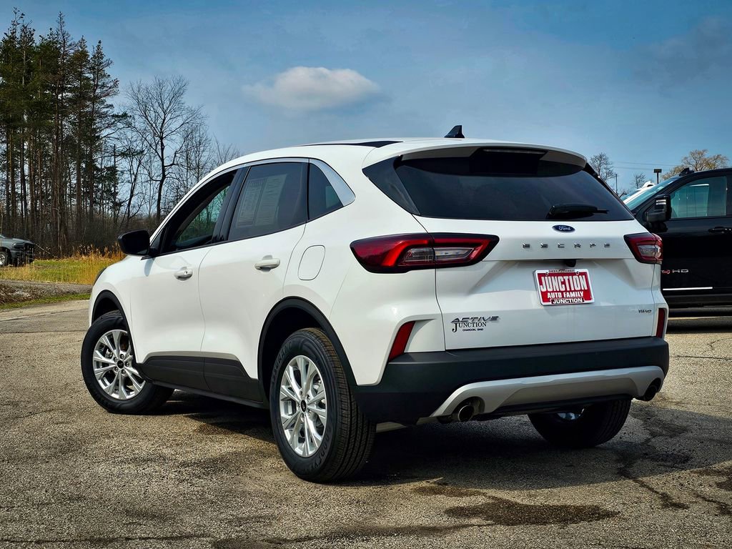 Used 2023 Ford Escape Active image 5