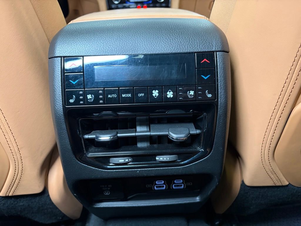 Used 2024 Jeep Grand Cherokee L Summit AWD/4WD image 26