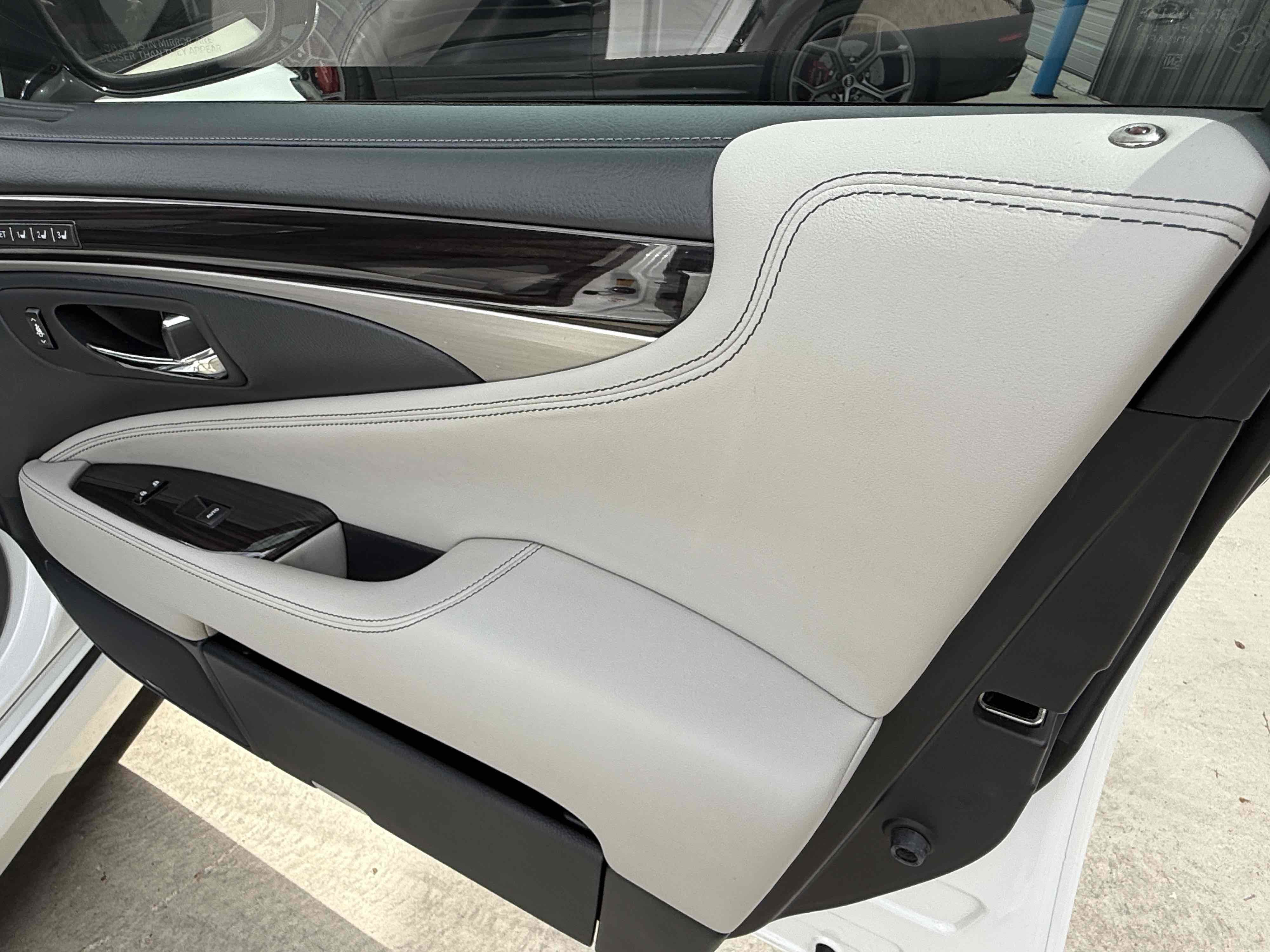 Used 2013 Lexus LS 460 L w/ All-Weather Pkg image 57