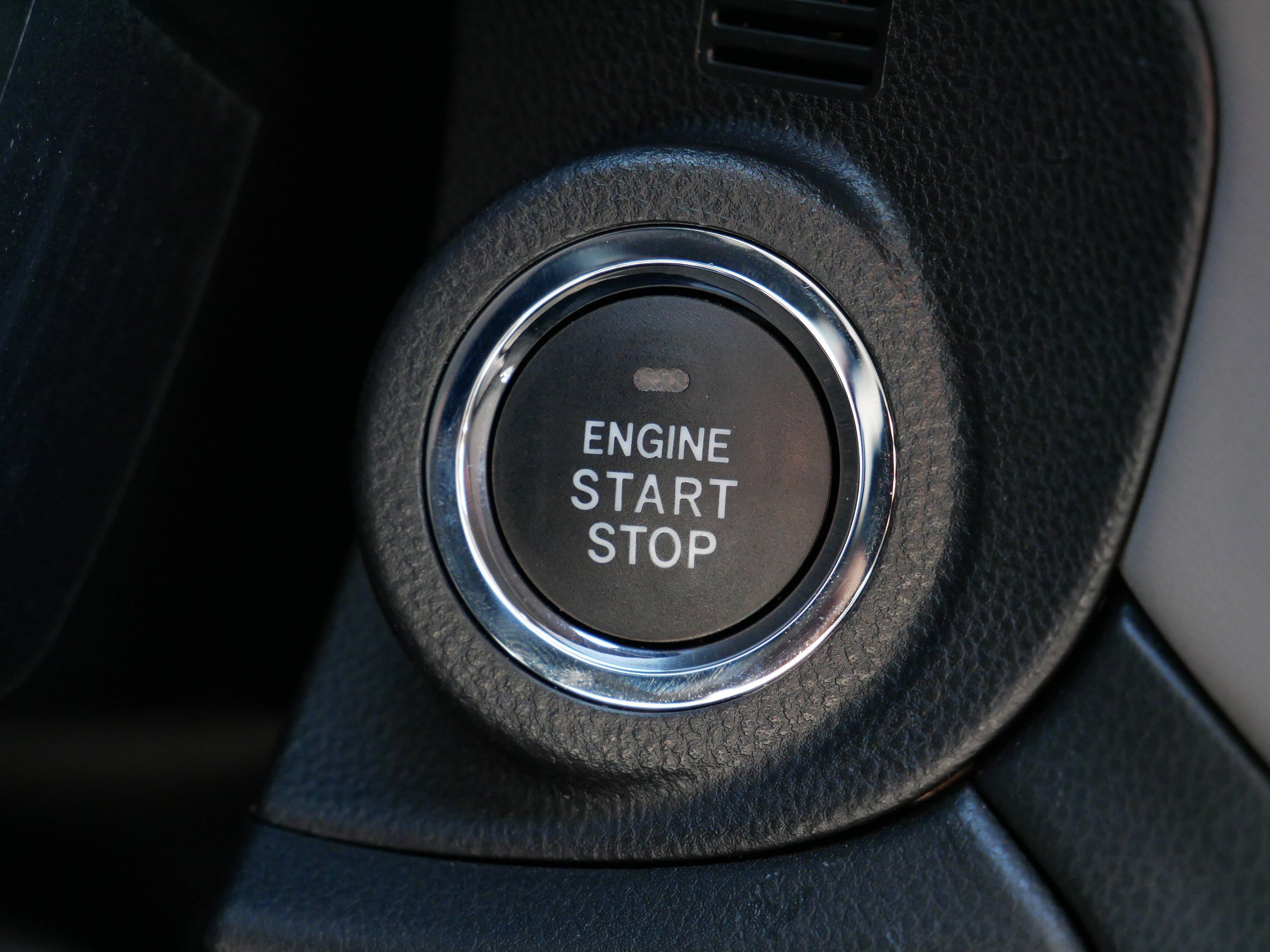 Certified 2025 Subaru Outback Limited image 31