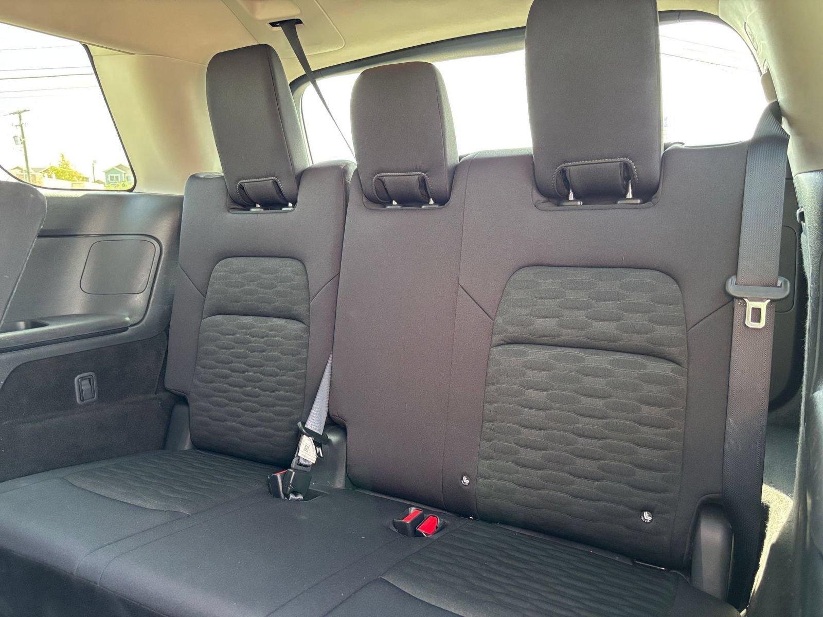 Used 2025 Nissan Pathfinder SV AWD/4WD image 26