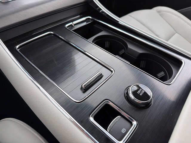 New 2027 Lincoln Aviator AWD image 20