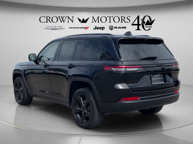 Used 2024 Jeep Grand Cherokee Limited w/ Luxury Tech Group II AWD/4WD image 7
