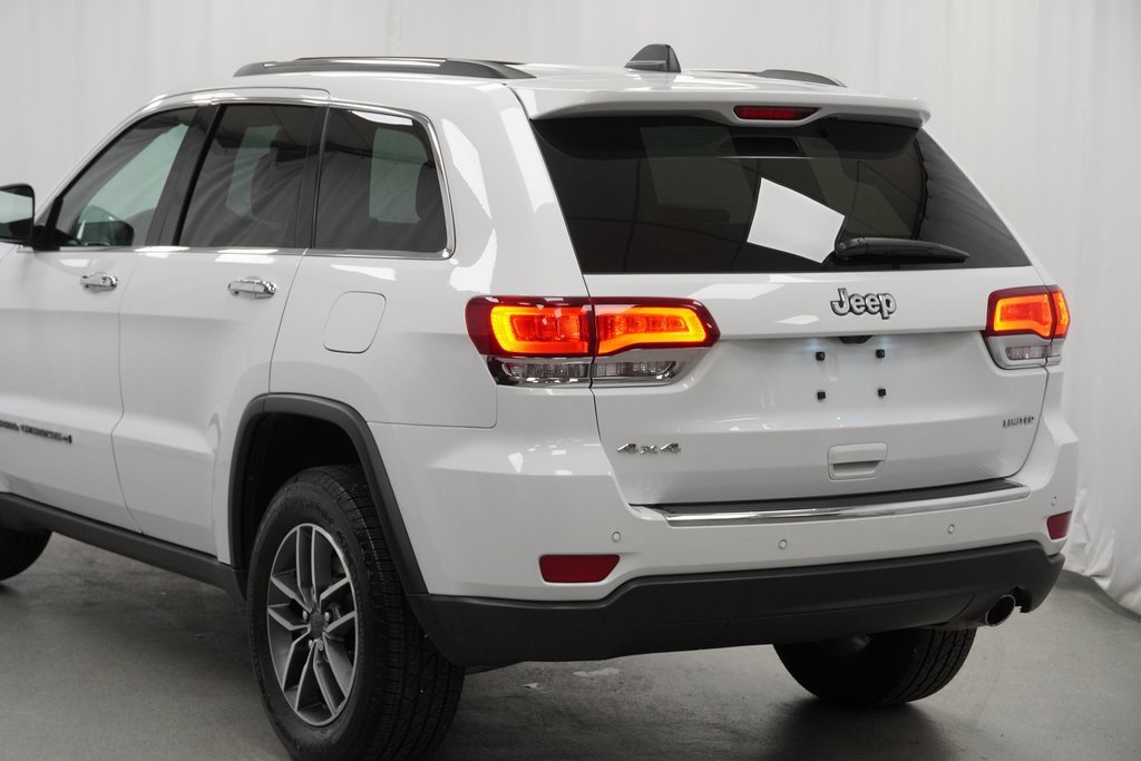 Certified 2022 Jeep Grand Cherokee Limited w/ Tech Group image 13