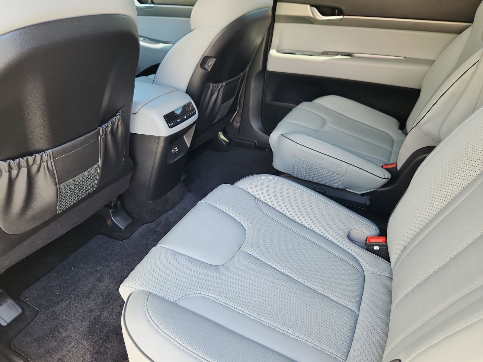 Used 2024 Hyundai Palisade SEL AWD/4WD image 11