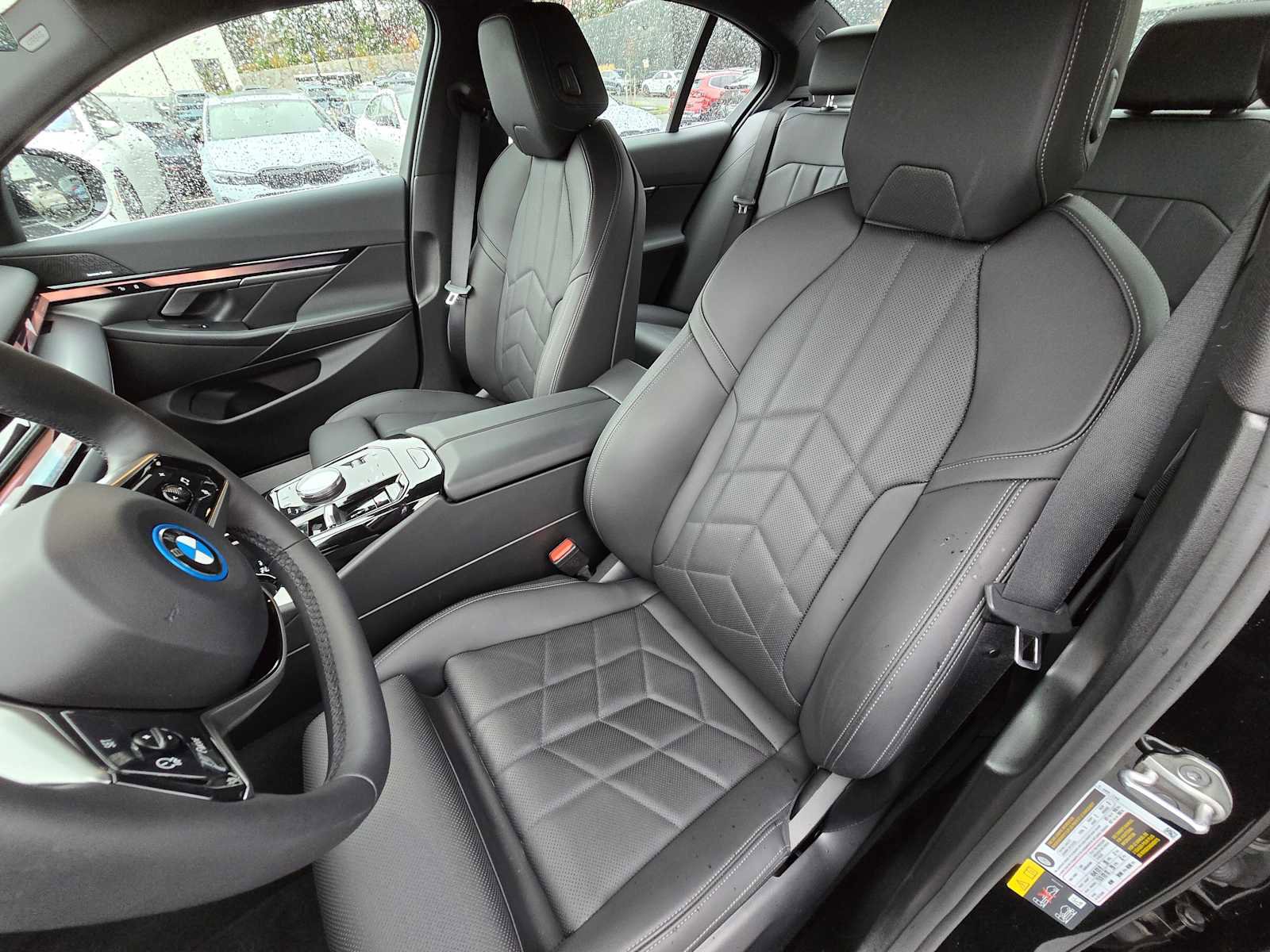 Used 2024 BMW i5 eDrive40i w/ M Sport Package image 23