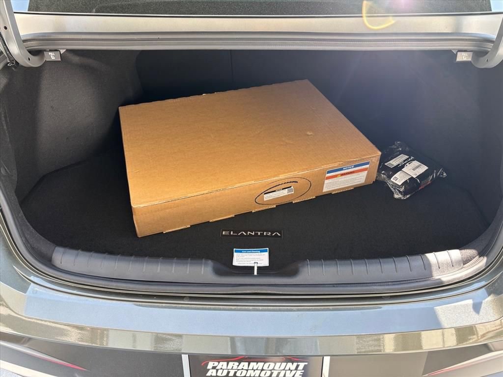 New 2026 Hyundai Elantra SEL Sport image 3