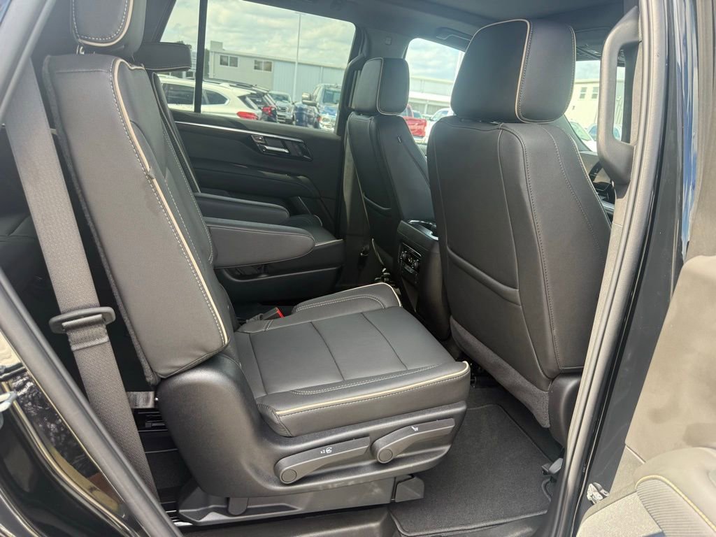 Used 2025 Chevrolet Tahoe Premier w/ Sun And Tow Package image 12