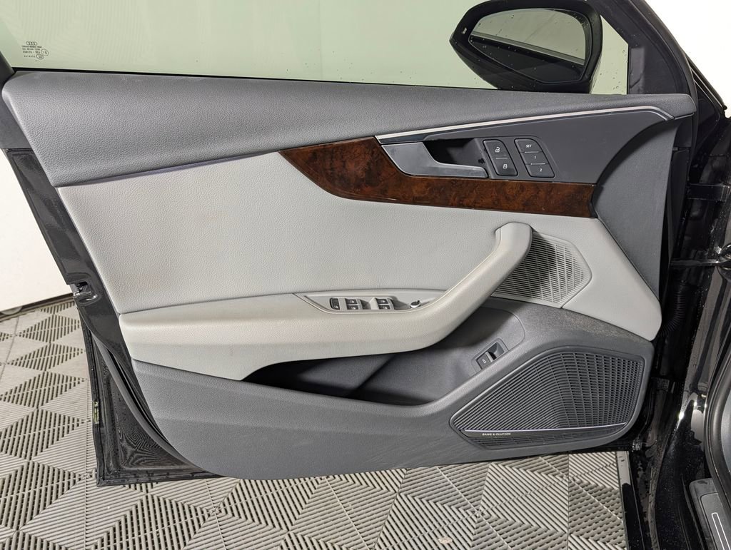 Used 2018 Audi A4 2.0T Ultra Premium Plus w/ Premium Plus Package image 24