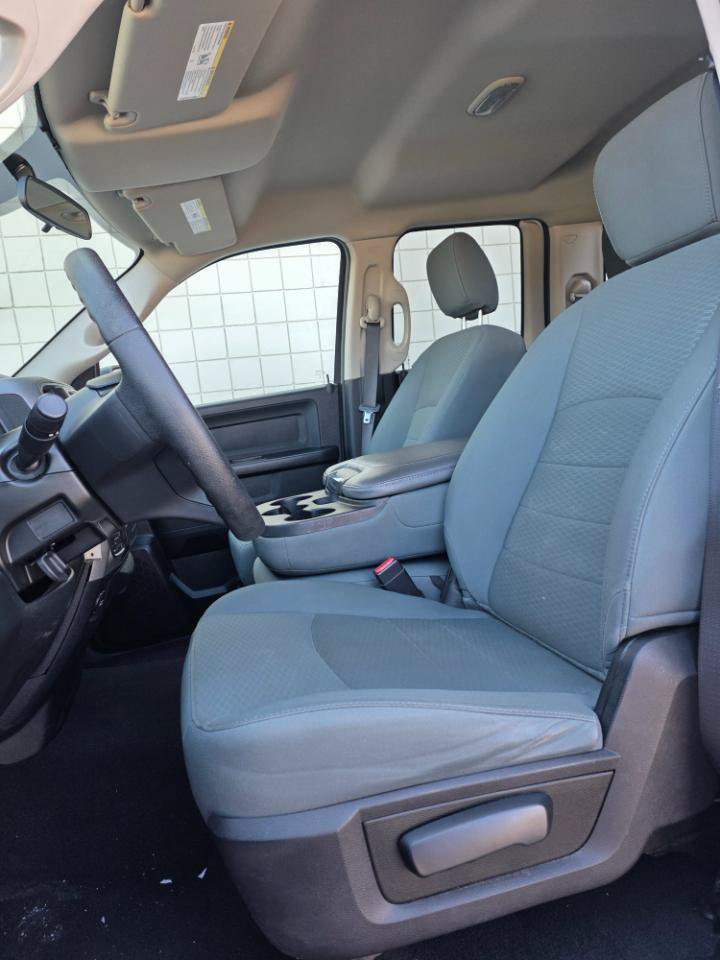 Used 2017 RAM 1500 Express AWD/4WD image 10