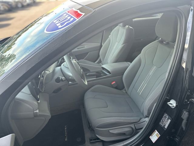 Used 2023 Hyundai Elantra SEL w/ Cargo Package FWD image 12