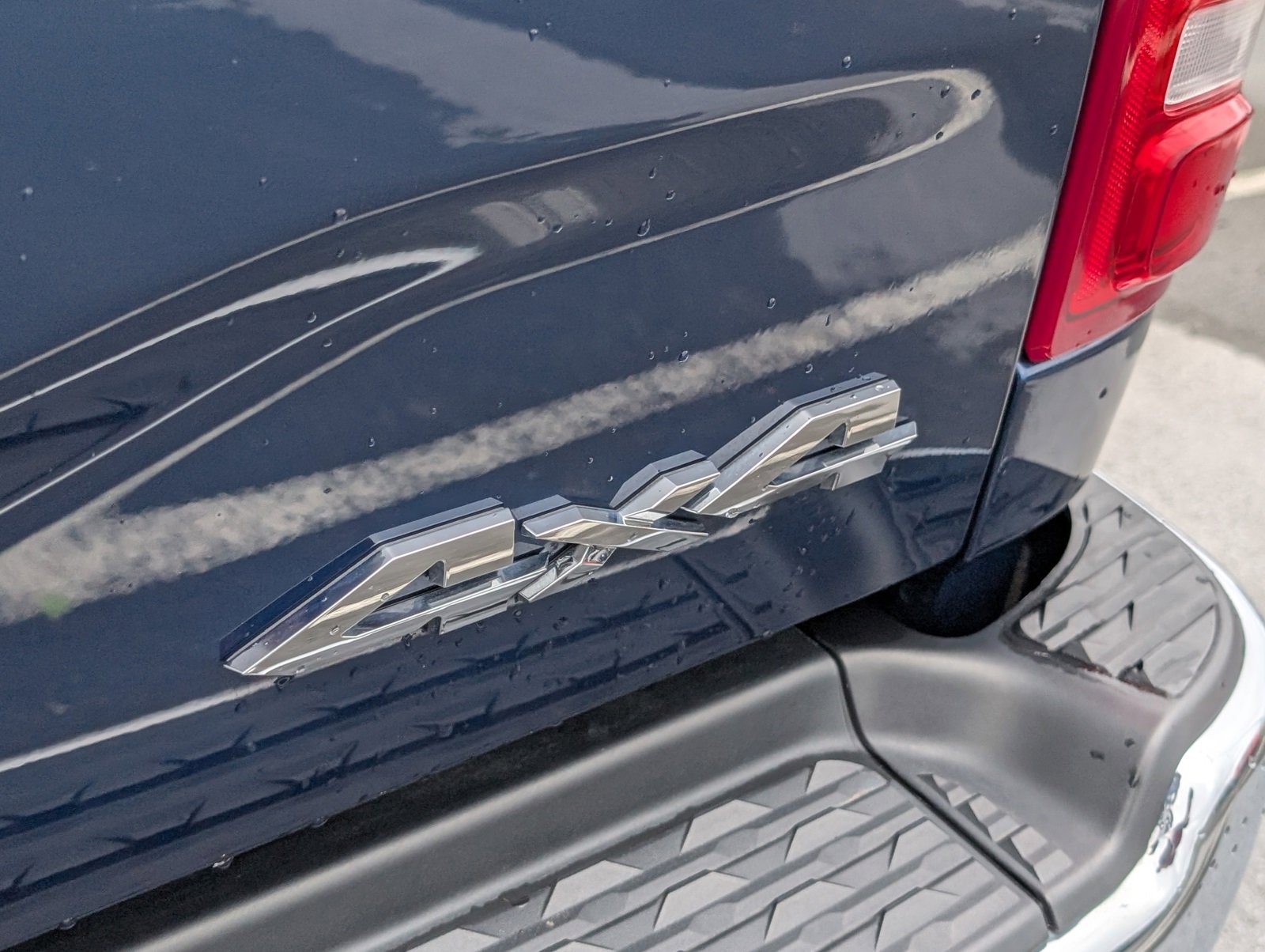 Used 2024 RAM 2500 Limited image 7