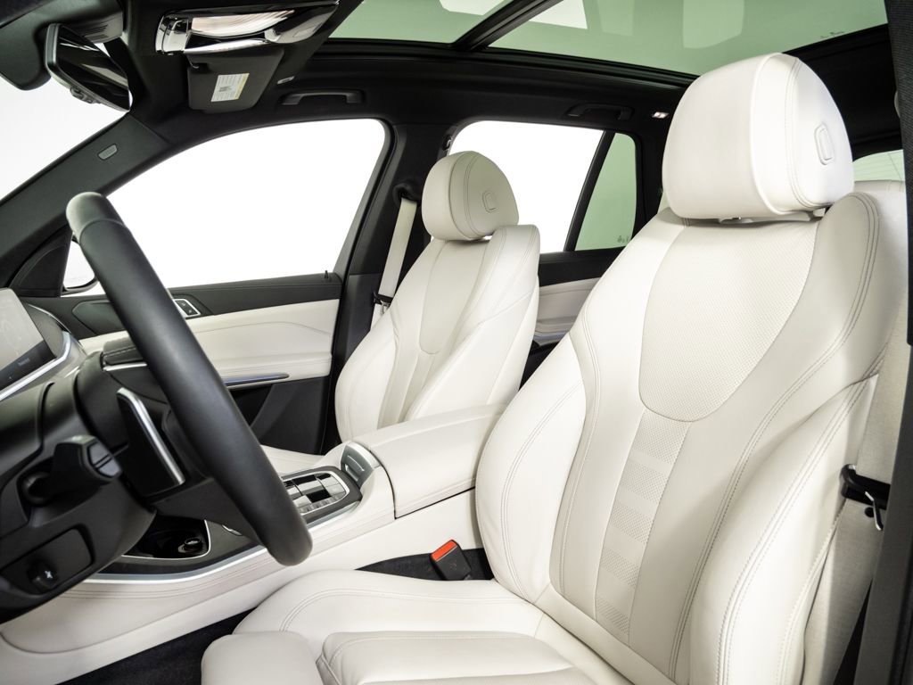 Used 2022 BMW X5 sDrive40i w/ Premium Package image 5