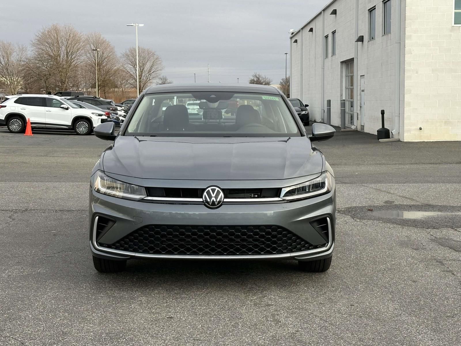 New 2026 Volkswagen Jetta SE image 9