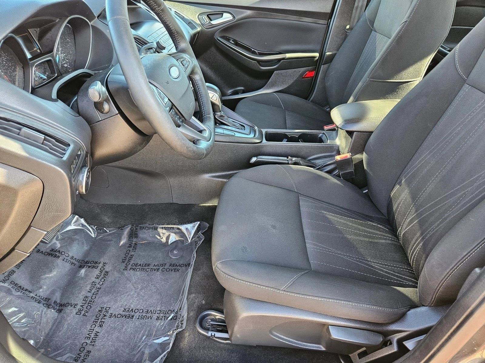 Used 2018 Ford Focus SE w/ Cold Weather Package FWD image 20