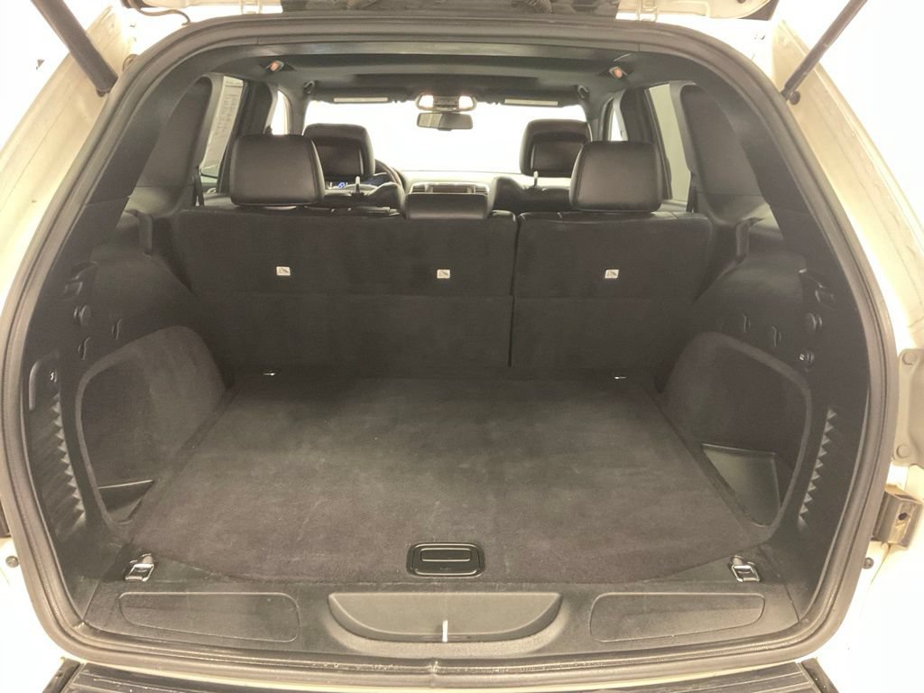 Used 2015 Jeep Grand Cherokee Altitude AWD/4WD image 9