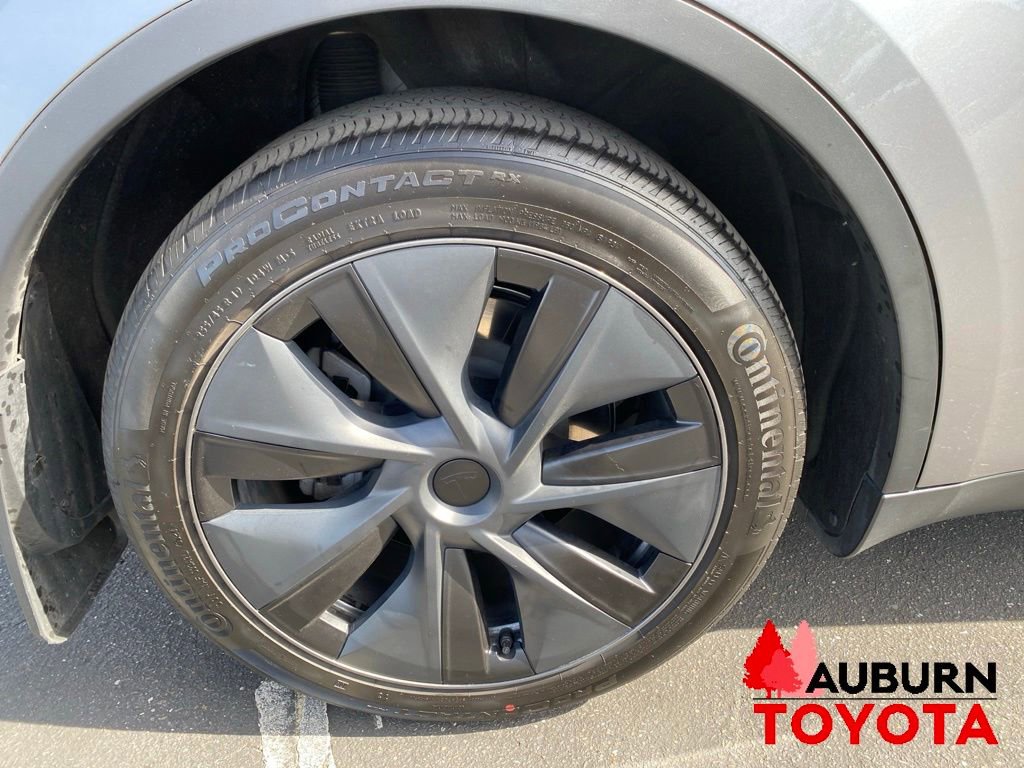Used 2025 Tesla Model Y Long Range AWD/4WD image 10