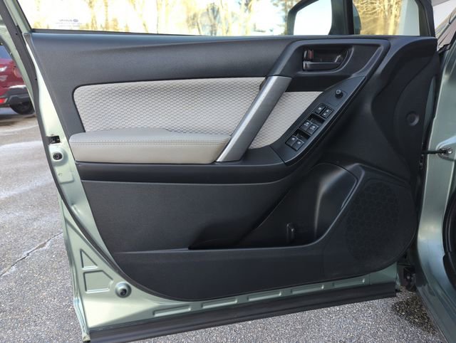 Used 2017 Subaru Forester 2.5i Premium w/ All-Weather Package image 15