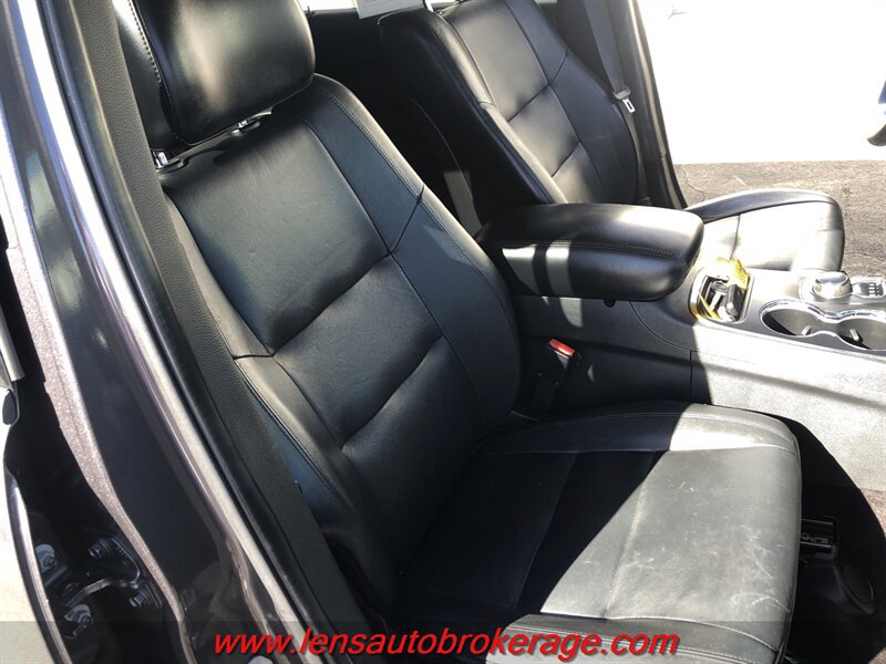 Used 2016 Dodge Durango Limited w/ Nav & Power Liftgate Group RWD image 23