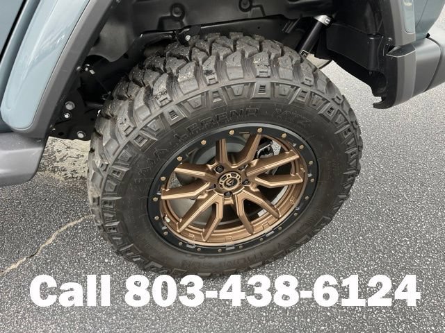Used 2026 Jeep Wrangler Unlimited Sahara AWD/4WD image 25
