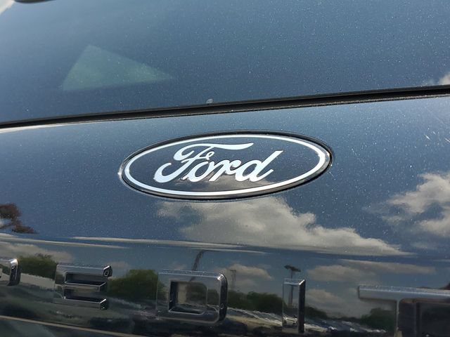 Used 2025 Ford Expedition Platinum w/ Stealth Appearance Package AWD/4WD image 7