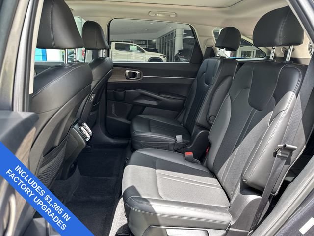 Used 2023 Kia Sorento EX w/ Panoramic Sunroof Package FWD image 27