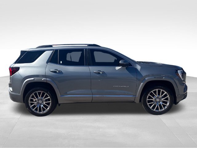 Used 2026 GMC Terrain Denali w/ LPO, Floor Liner Package AWD/4WD image 6