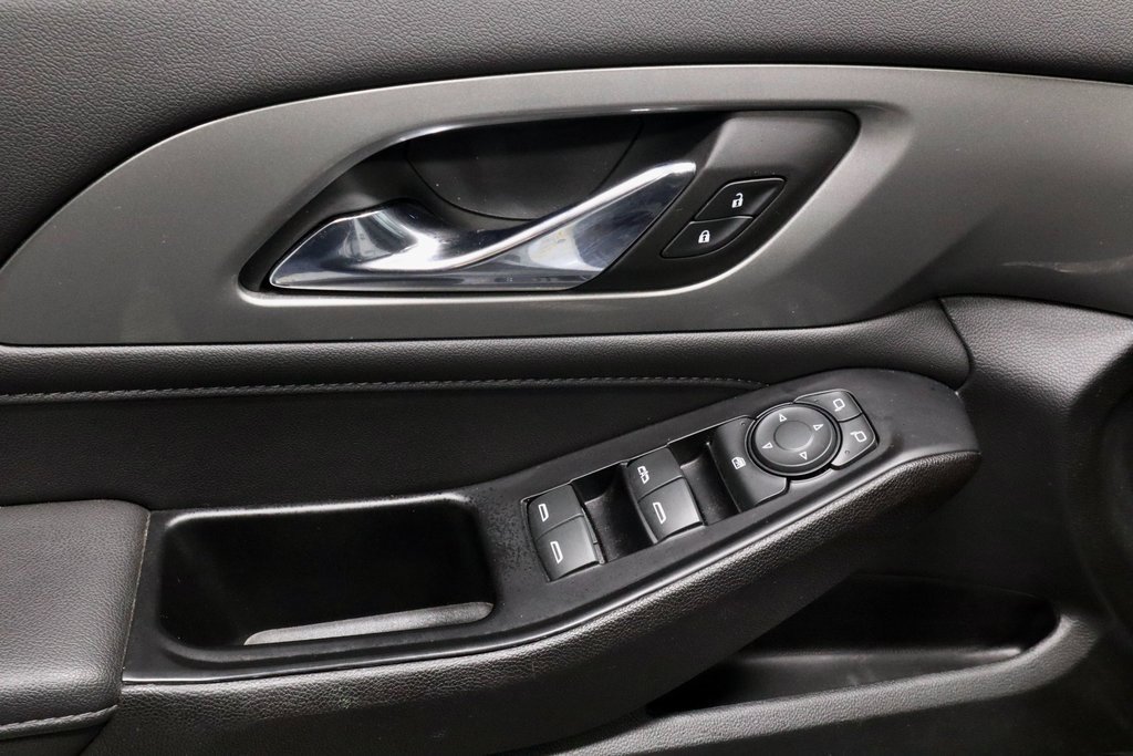 Used 2023 Chevrolet Traverse LT image 22