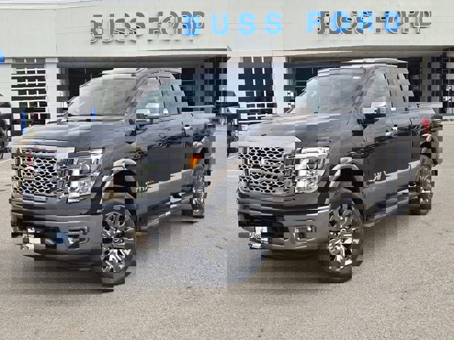 Used 2019 Nissan Titan Platinum Reserve image 1