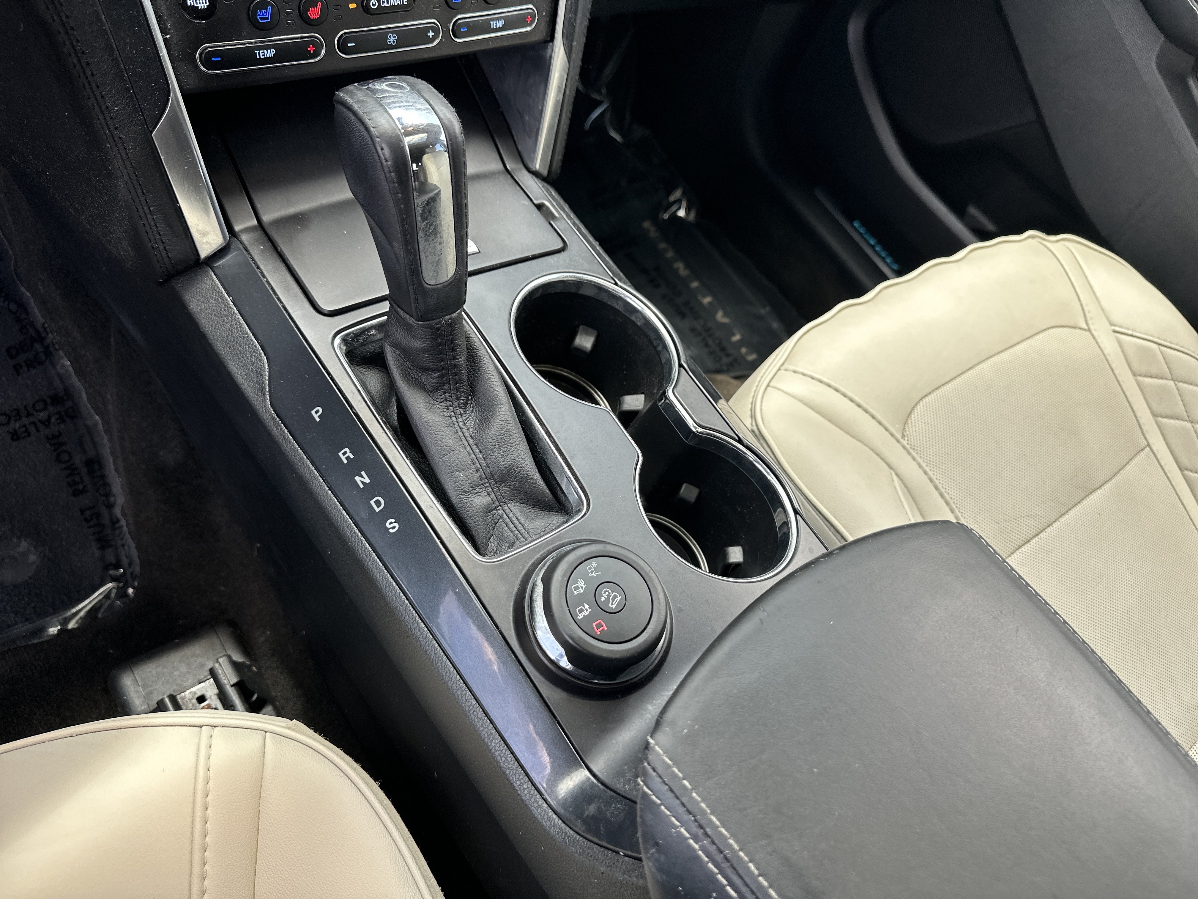 Used 2017 Ford Explorer Platinum AWD/4WD image 35