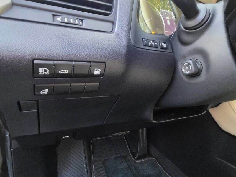 Used 2022 Lexus RX 450h AWD w/ Premium Package image 24