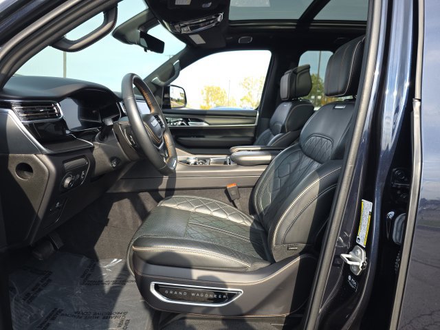 Used 2025 Jeep Grand Wagoneer L Series III w/ Quick Order Packagew 28T AWD/4WD image 12