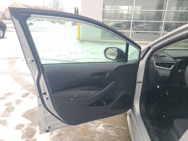 Used 2024 Toyota Corolla LE image 17