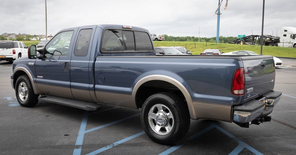 Used 2007 Ford F250 Lariat RWD image 26