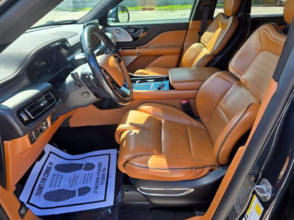 Used 2020 Lincoln Aviator Black Label Grand Touring w/ Class IV Trailer Tow Package AWD/4WD image 19