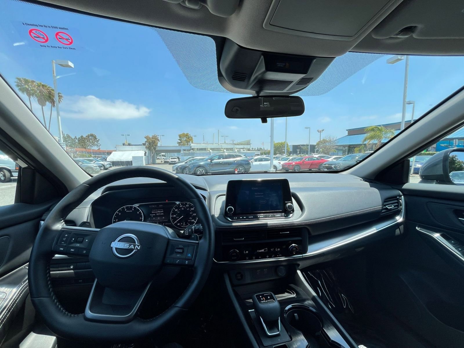 Used 2025 Nissan Rogue SV FWD image 35