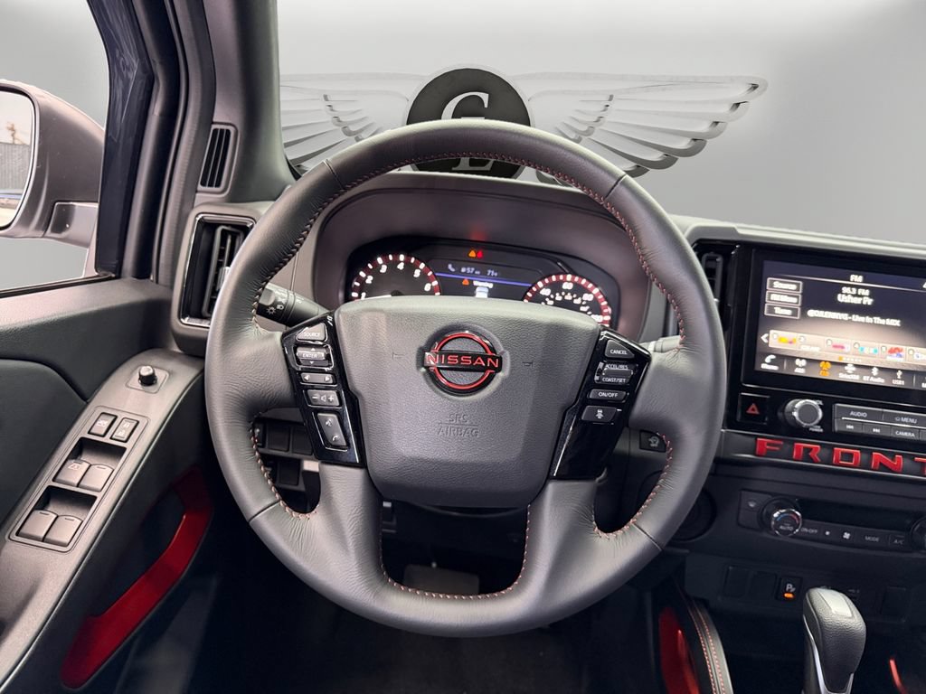 Used 2025 Nissan Frontier Pro-X RWD image 12