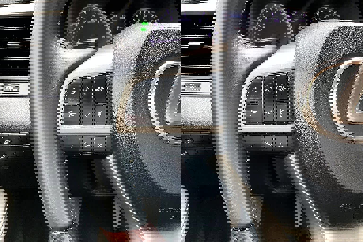 Used 2017 Lexus RX 350 w/ Premium Package image 22